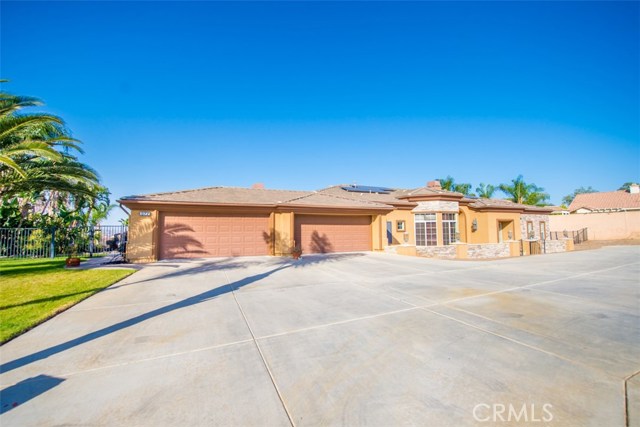 Large Driveway with room for all your Vehicles.