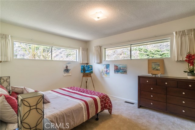Good sized secondary bedroom upstairs.