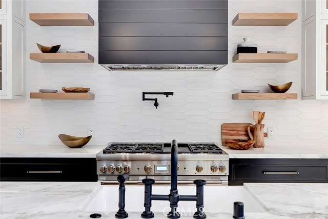 3405 Pine Avenue, Manhattan Beach, California 90266, 5 Bedrooms Bedrooms, ,4 BathroomsBathrooms,Residential,Sold,Pine,SB20165715