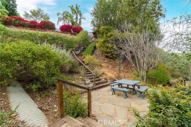 4 Spinning Wheel Lane, Rolling Hills Estates, California 90274, 4 Bedrooms Bedrooms, ,3 BathroomsBathrooms,Residential,Sold,Spinning Wheel,SB21079311