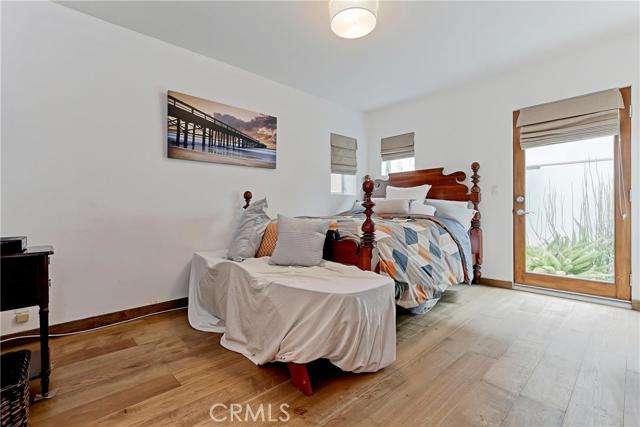 2417 Crest Drive, Manhattan Beach, California 90266, 3 Bedrooms Bedrooms, ,3 BathroomsBathrooms,Residential,Sold,Crest,SB17073042