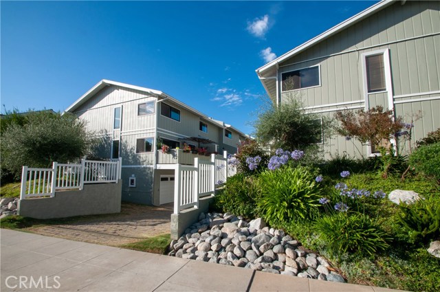 714 Irena Avenue, Redondo Beach, California 90277, 2 Bedrooms Bedrooms, ,3 BathroomsBathrooms,Residential,Sold,Irena,PV20136752