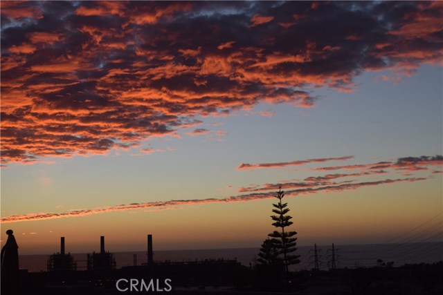 720 Lucia Avenue, Redondo Beach, California 90277, 5 Bedrooms Bedrooms, ,3 BathroomsBathrooms,Residential,Sold,Lucia,SB17080801