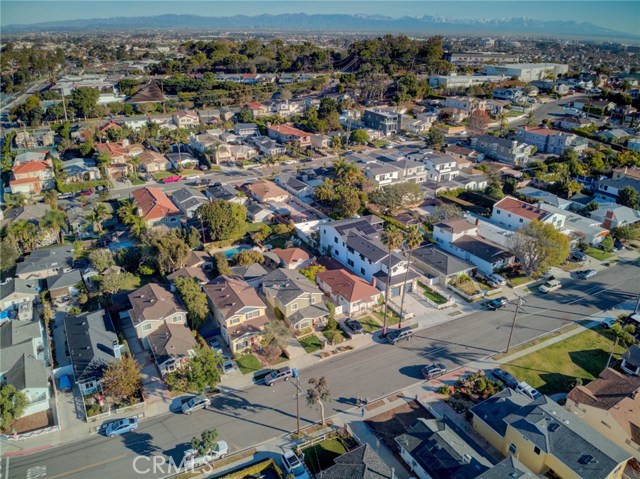 1019 Avenue B, Redondo Beach, California 90277, 4 Bedrooms Bedrooms, ,2 BathroomsBathrooms,Residential,Sold,Avenue B,PV20263391