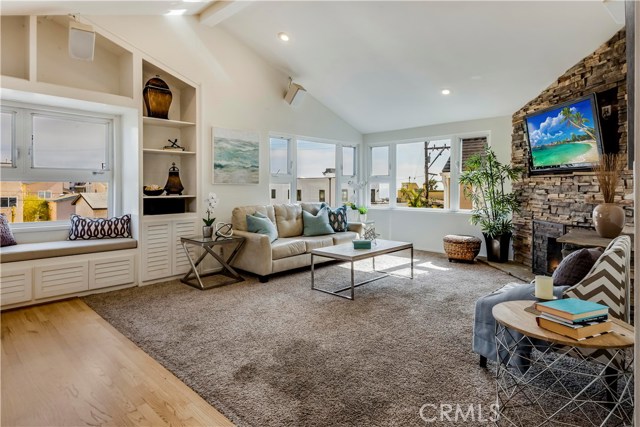 429 35th street, Manhattan Beach, California 90266, 4 Bedrooms Bedrooms, ,4 BathroomsBathrooms,Residential,Sold,35th street,SB19086449