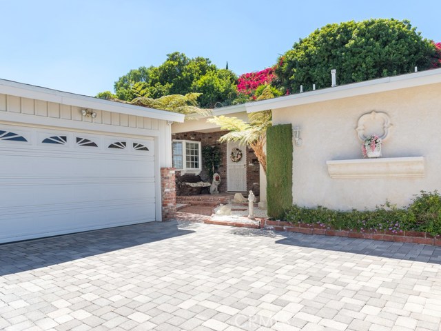 2055 Dorado Drive, Rancho Palos Verdes, California 90275, 3 Bedrooms Bedrooms, ,2 BathroomsBathrooms,Residential,Sold,Dorado,PV20161821