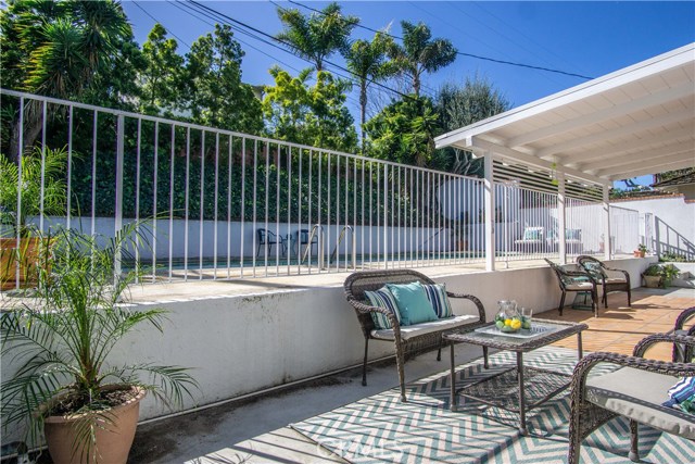 149 Vista Del Parque, Redondo Beach, California 90277, 4 Bedrooms Bedrooms, ,1 BathroomBathrooms,Residential,Sold,Vista Del Parque,PV19039225