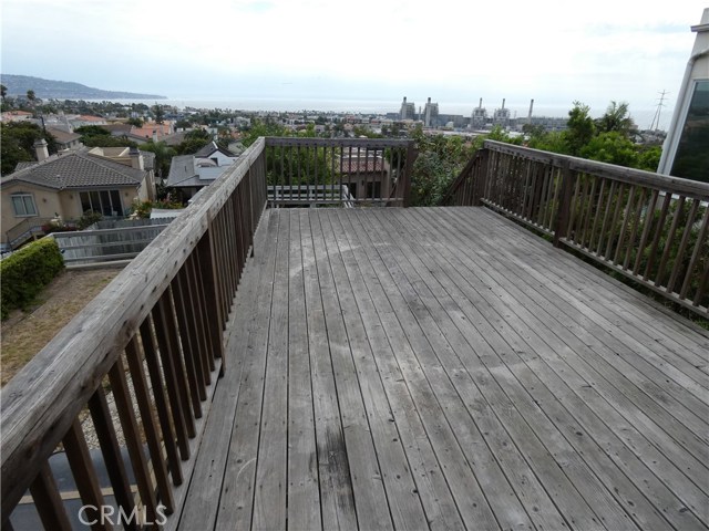 805 Paulina Avenue, Redondo Beach, California 90277, 5 Bedrooms Bedrooms, ,2 BathroomsBathrooms,Residential,Sold,Paulina,SB17203932