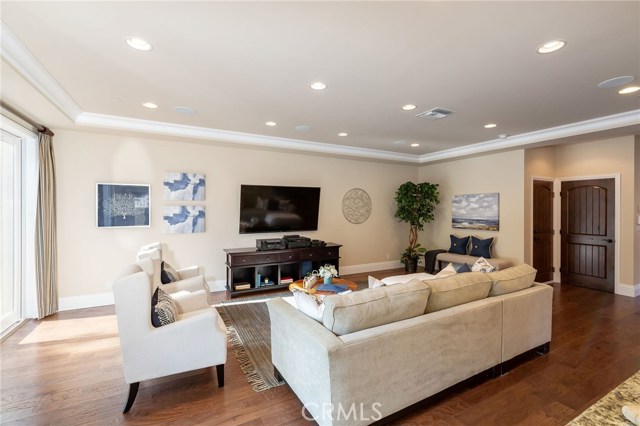 2101 Faymont Avenue, Manhattan Beach, California 90266, 4 Bedrooms Bedrooms, ,4 BathroomsBathrooms,Residential,Sold,Faymont,SB19142312