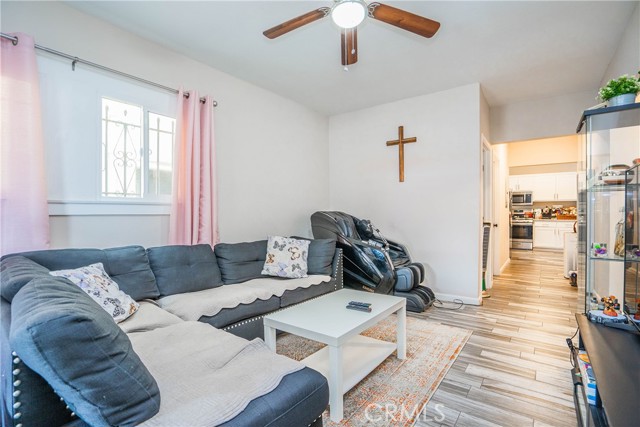  Income Home for Sale in Los Angeles, California