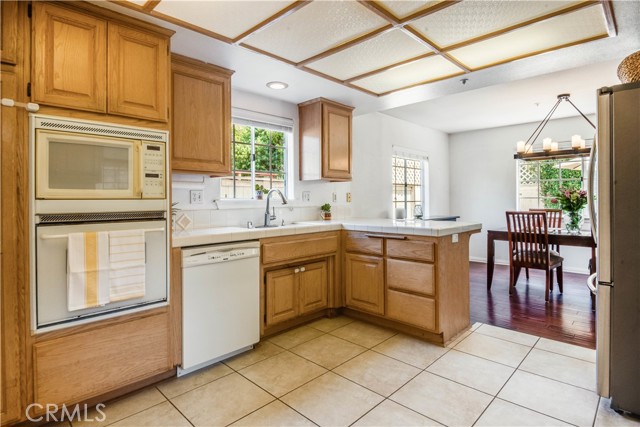 2016 Curtis Avenue, Redondo Beach, California 90278, 4 Bedrooms Bedrooms, ,2 BathroomsBathrooms,Residential,Sold,Curtis,SB21136025