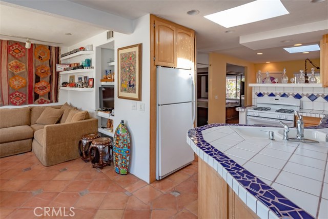 823 Monterey Boulevard, Hermosa Beach, California 90254, 3 Bedrooms Bedrooms, ,2 BathroomsBathrooms,Residential,Sold,Monterey,SB19053974