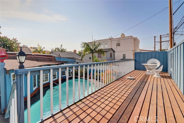 435 29th Street, Manhattan Beach, California 90266, 3 Bedrooms Bedrooms, ,2 BathroomsBathrooms,Residential,Sold,29th,SB19032989