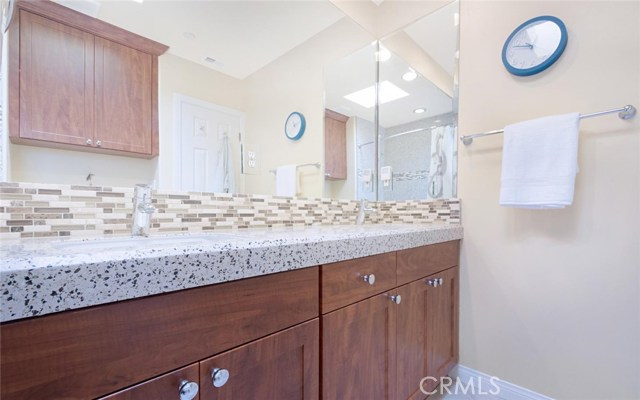 516 MARIA Avenue, Redondo Beach, California 90277, 3 Bedrooms Bedrooms, ,2 BathroomsBathrooms,Residential,Sold,MARIA,SB17072424