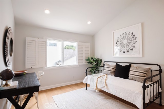 653 26th Street, Manhattan Beach, California 90266, 5 Bedrooms Bedrooms, ,3 BathroomsBathrooms,Residential,Sold,26th,SB20212794