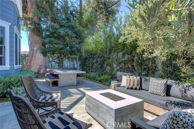 2301 Laurel Avenue, Manhattan Beach, California 90266, 5 Bedrooms Bedrooms, ,4 BathroomsBathrooms,Residential,Sold,Laurel,SB20111754