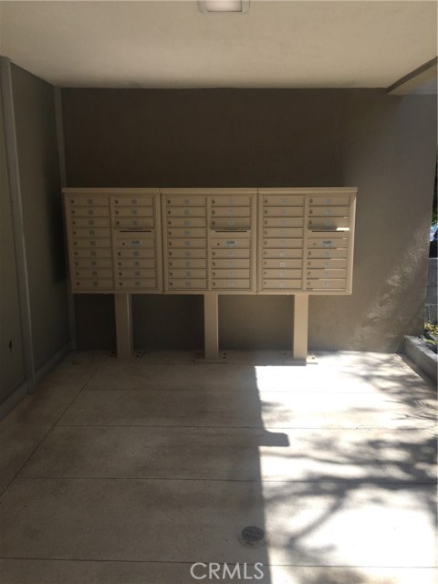 2 Bed Home for Sale in Culver City, California