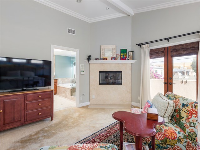 1808 Elm Avenue, Manhattan Beach, California 90266, 5 Bedrooms Bedrooms, ,3 BathroomsBathrooms,Residential,Sold,Elm,SB20235001
