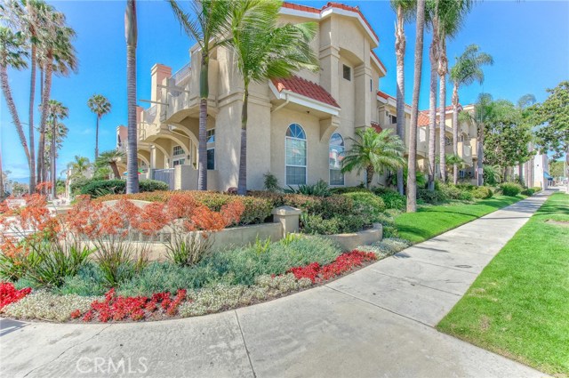 301 Diamond Street, Redondo Beach, California 90277, 3 Bedrooms Bedrooms, ,2 BathroomsBathrooms,Residential,Sold,Diamond,PV19005386