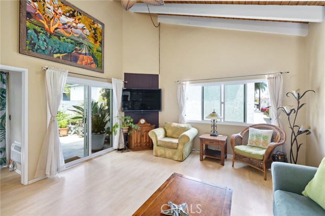 1916 Clark Lane, Redondo Beach, California 90278, 1 Bedroom Bedrooms, ,1 BathroomBathrooms,Residential,Sold,Clark,SB20129289