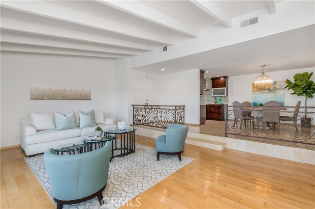 160 Aspen Way, Rolling Hills Estates, California 90274, 3 Bedrooms Bedrooms, ,2 BathroomsBathrooms,Residential,Sold,Aspen Way,PV20146258