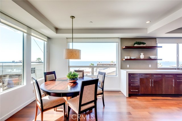 113 El Porto Street, Manhattan Beach, California 90266, 4 Bedrooms Bedrooms, ,2 BathroomsBathrooms,Residential,Sold,El Porto,SB19022186