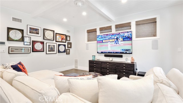 549 3rd Street, Manhattan Beach, California 90266, 5 Bedrooms Bedrooms, ,5 BathroomsBathrooms,Residential,Sold,3rd,SB21052350
