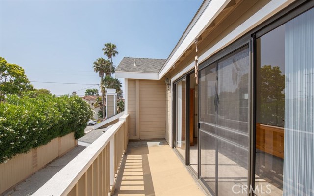 2509 Huntington Lane, Redondo Beach, California 90278, 3 Bedrooms Bedrooms, ,2 BathroomsBathrooms,Residential,Sold,Huntington,SB17171946