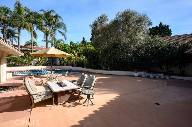 1600 Via Barcelona, Palos Verdes Estates, California 90274, 5 Bedrooms Bedrooms, ,3 BathroomsBathrooms,Residential,Sold,Via Barcelona,SB20043277