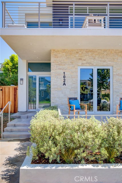 102 Prospect Avenue, Redondo Beach, California 90277, 3 Bedrooms Bedrooms, ,1 BathroomBathrooms,Residential,Sold,Prospect,SB19223229