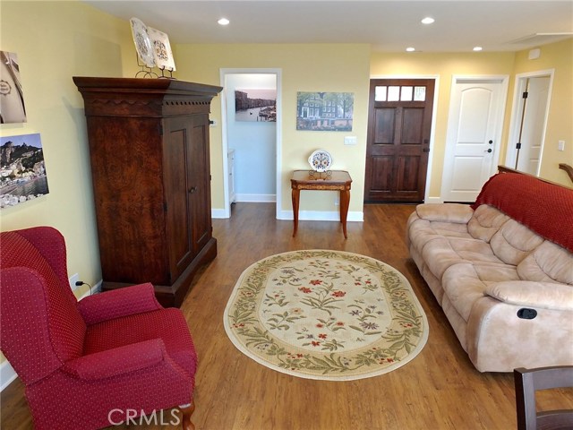 412 Prospect Avenue, Redondo Beach, California 90277, 5 Bedrooms Bedrooms, ,4 BathroomsBathrooms,Residential,Sold,Prospect,PW17120153