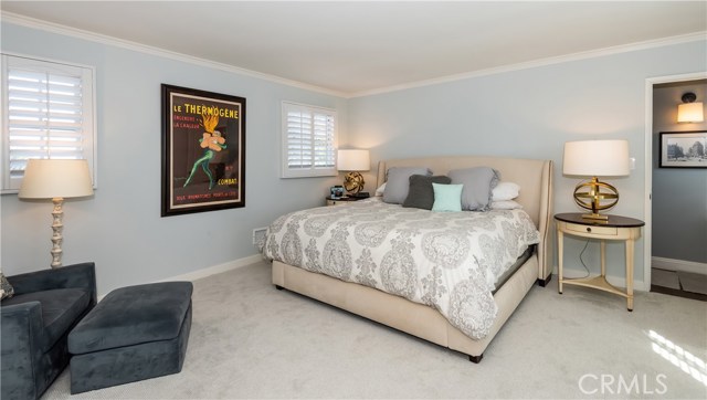 592 33rd Street, Manhattan Beach, California 90266, 3 Bedrooms Bedrooms, ,3 BathroomsBathrooms,Residential,Sold,33rd,SB19082655