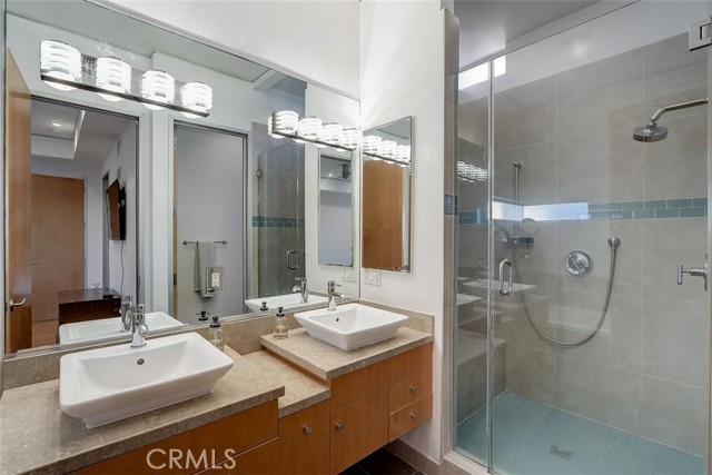 200 38th Street, Manhattan Beach, California 90266, 3 Bedrooms Bedrooms, ,4 BathroomsBathrooms,Residential,Sold,38th,PW21027936