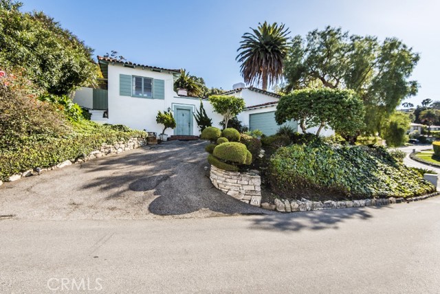 701 Via Somonte, Palos Verdes Estates, California 90274, 2 Bedrooms Bedrooms, ,3 BathroomsBathrooms,Residential,Sold,Via Somonte,PV18051059