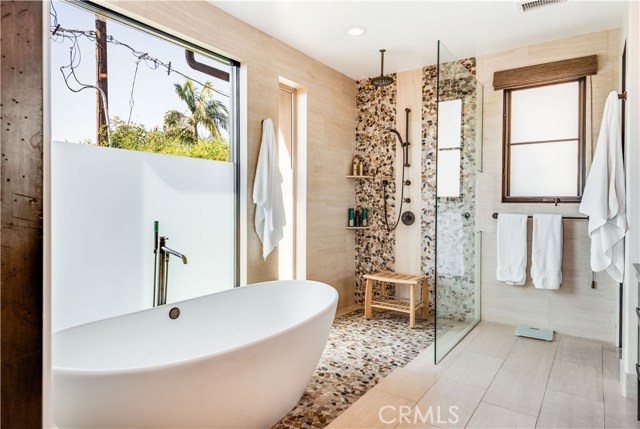 3305 Pine Avenue, Manhattan Beach, California 90266, 4 Bedrooms Bedrooms, ,1 BathroomBathrooms,Residential,Sold,Pine,SB20042109