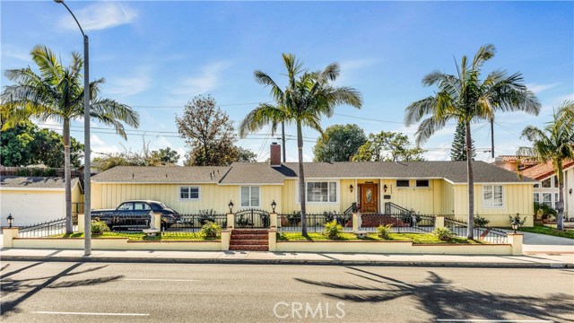 2903 Inglewood Avenue, Redondo Beach, California 90278, 3 Bedrooms Bedrooms, ,3 BathroomsBathrooms,Residential,Sold,Inglewood,SB17088747