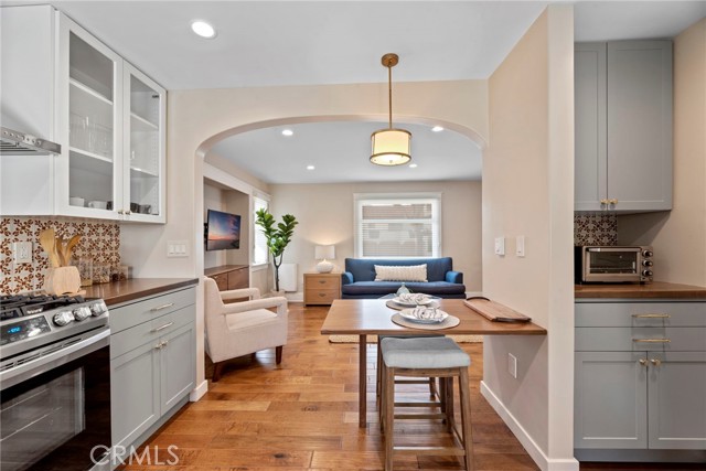 911 Emerald Street, Redondo Beach, California 90277, 2 Bedrooms Bedrooms, ,1 BathroomBathrooms,Residential,Sold,Emerald,SB21083100