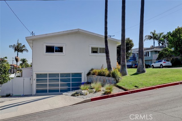 600 Anderson Street, Manhattan Beach, California 90266, 3 Bedrooms Bedrooms, ,3 BathroomsBathrooms,Residential,Sold,Anderson,SB19248412