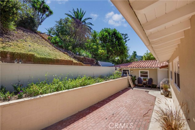 704 Via Horcada, Palos Verdes Estates, California 90274, 3 Bedrooms Bedrooms, ,1 BathroomBathrooms,Residential,Sold,Via Horcada,PV19038129