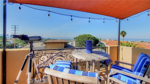 603 Juanita Avenue, Redondo Beach, California 90277, 4 Bedrooms Bedrooms, ,1 BathroomBathrooms,Residential,Sold,Juanita,SB20232273