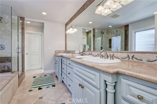 569 35th Street, Manhattan Beach, California 90266, 5 Bedrooms Bedrooms, ,5 BathroomsBathrooms,Residential,Sold,35th,SB19044289