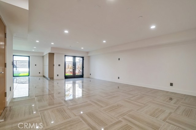 521 Helberta Avenue, Redondo Beach, California 90277, 4 Bedrooms Bedrooms, ,3 BathroomsBathrooms,Residential,Sold,Helberta,SB19088015