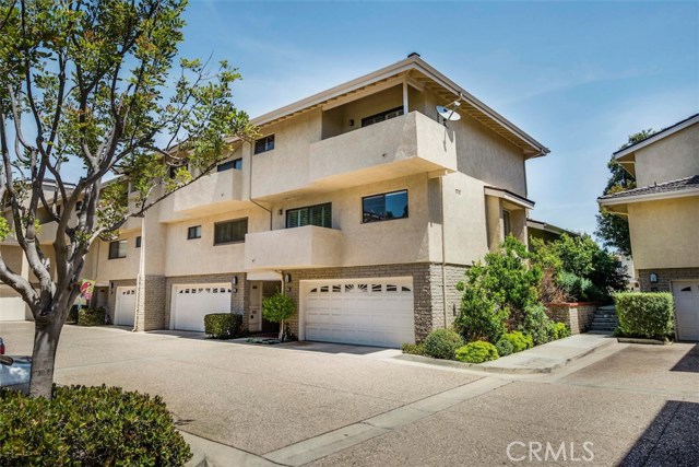 22 Grenada Court, Manhattan Beach, California 90266, 2 Bedrooms Bedrooms, ,2 BathroomsBathrooms,Residential,Sold,Grenada,SB17104133