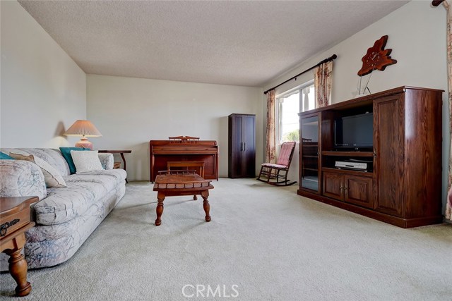 1910 Spreckels Lane, Redondo Beach, California 90278, 4 Bedrooms Bedrooms, ,2 BathroomsBathrooms,Residential,Sold,Spreckels,SB18237055