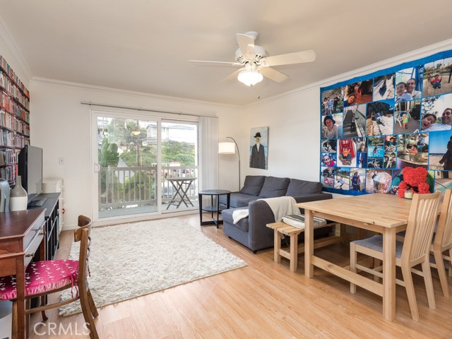 1707 Pacific Coast, Hermosa Beach, California 90254, 1 Bedroom Bedrooms, ,1 BathroomBathrooms,Residential,Sold,Pacific Coast,SB19113321