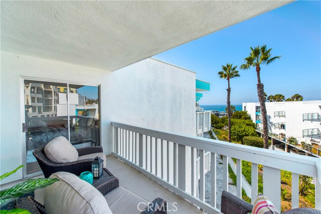 Sit back and enjoy the ocean views and beach breezes