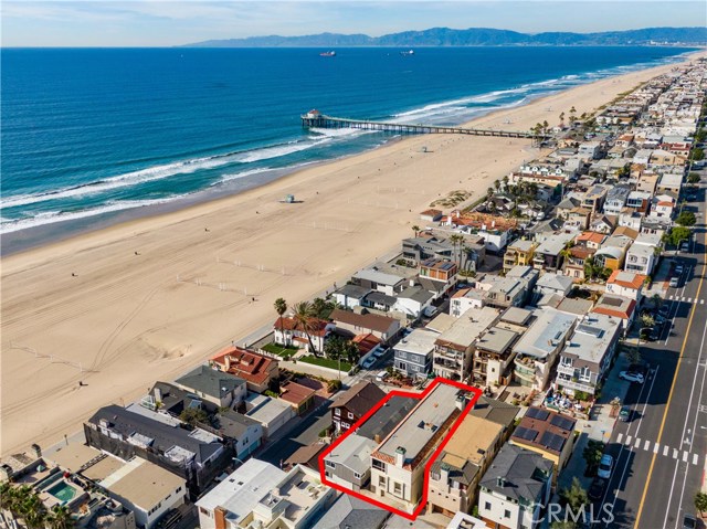 120 6th Street, Manhattan Beach, California 90266, 4 Bedrooms Bedrooms, ,3 BathroomsBathrooms,Residential,Sold,6th,SB20031178