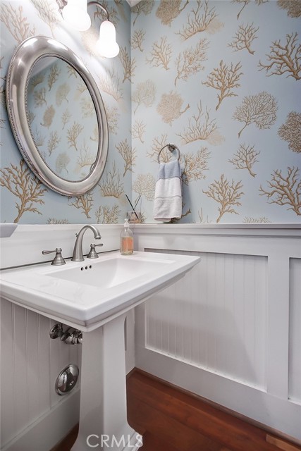 649 26th Street, Manhattan Beach, California 90266, 5 Bedrooms Bedrooms, ,4 BathroomsBathrooms,Residential,Sold,26th,SB21027371