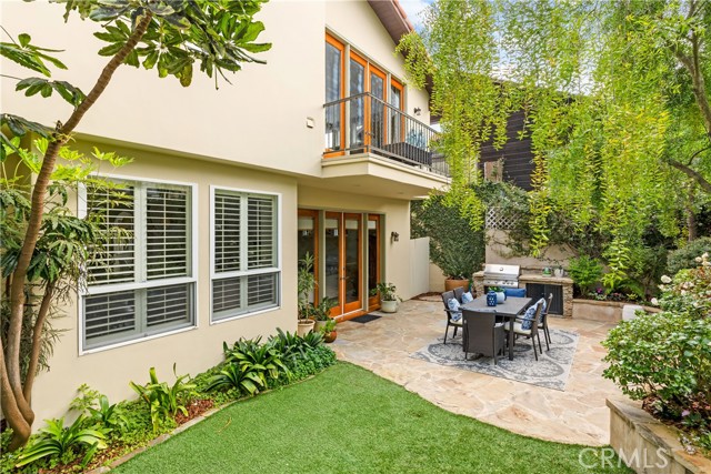 717 29th Street, Manhattan Beach, California 90266, 5 Bedrooms Bedrooms, ,4 BathroomsBathrooms,Residential,Sold,29th,SB21147466