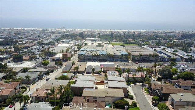 1022 17th Street, Hermosa Beach, California 90254, ,Residential Income,Sold,17th,SB20135816